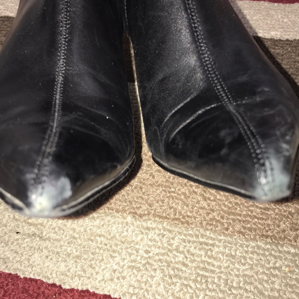 Nine West Pointy Toe Black Bootie Sz 7.5M 😘 - Picture 2 of 7